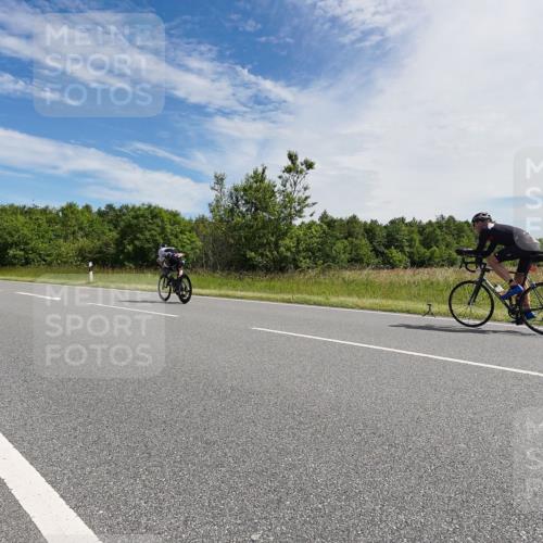 21.06.2026 - Viking Triathlon Michael Burmester http://msf.ph/oto/9866615 21.06.2026 11:30:10 Radfahren 27, 34, 45, 125, 127, 167, 188, 300, 327, 333, 340, 610, 615, 646, 647, 656, 663 meine-sportfotos.de