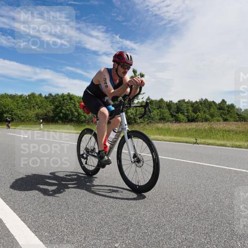 21.06.2026 - Viking Triathlon Michael Burmester http://msf.ph/oto/9866657 21.06.2026 11:31:03 Radfahren 104, 152, 393, 410, 489, 492 meine-sportfotos.de