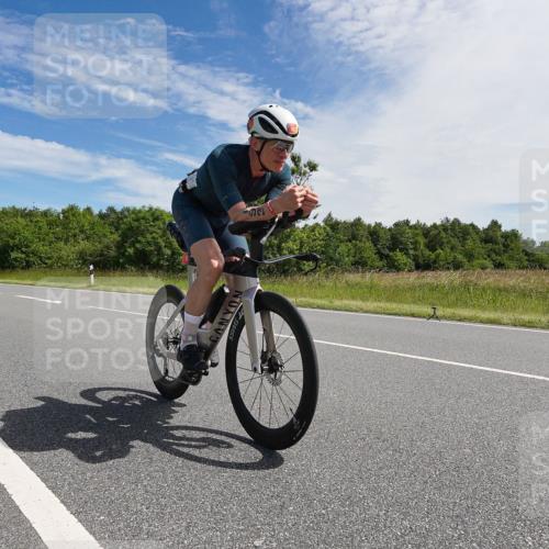 21.06.2026 - Viking Triathlon Michael Burmester http://msf.ph/oto/9866707 21.06.2026 11:32:24 Radfahren 22, 153, 168, 193, 351, 400, 479, 511, 530, 666 meine-sportfotos.de