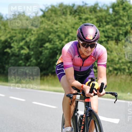 21.06.2026 - Viking Triathlon Michael Burmester http://msf.ph/oto/9866732 21.06.2026 12:12:38 Radfahren 28, 34, 45, 49, 125, 150, 168, 188, 301, 303, 327, 340, 360, 473, 485, 491, 502, 513, 553, 566, 578, 601, 663 meine-sportfotos.de
