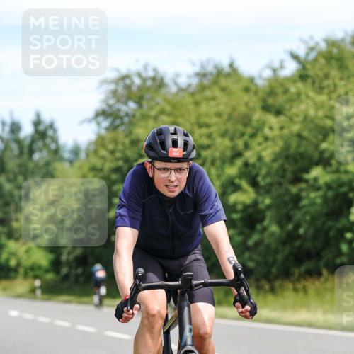 21.06.2026 - Viking Triathlon Michael Burmester http://msf.ph/oto/9866793 21.06.2026 12:13:14 Radfahren 1, 4, 14, 18, 18, 92, 107, 117, 122, 131, 151, 175, 207, 296, 346, 376, 432, 450, 486, 487, 506, 559, 574, 637, 664 meine-sportfotos.de