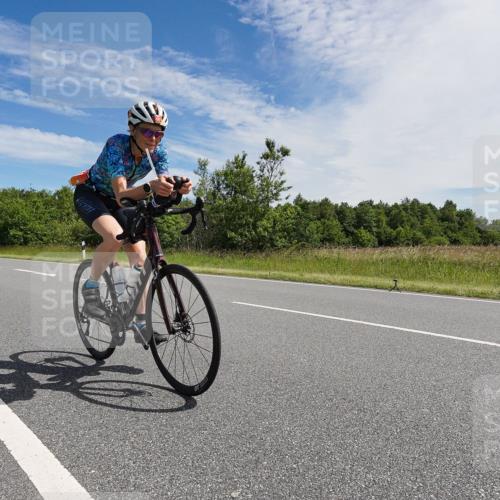 21.06.2026 - Viking Triathlon Michael Burmester http://msf.ph/oto/9866824 21.06.2026 11:34:28 Radfahren 18, 131, 234, 399, 432, 466, 539 meine-sportfotos.de