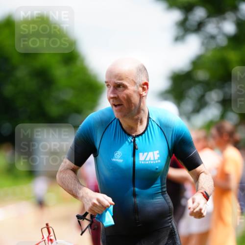 21.06.2026 - 29. Vierlanden-Triathlon LAZAROV Photography http://msf.ph/oto/9866842 21.06.2026 13:30:06 Schwimmen 1182, 1189 meine-sportfotos.de