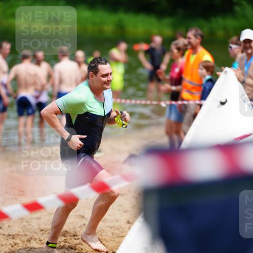 21.06.2026 - 29. Vierlanden-Triathlon LAZAROV Photography http://msf.ph/oto/9866851 21.06.2026 13:30:14 Schwimmen 1182, 1189, 1228 meine-sportfotos.de