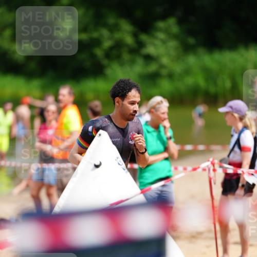 21.06.2026 - 29. Vierlanden-Triathlon LAZAROV Photography http://msf.ph/oto/9866870 21.06.2026 13:30:27 Schwimmen 1096, 1228 meine-sportfotos.de