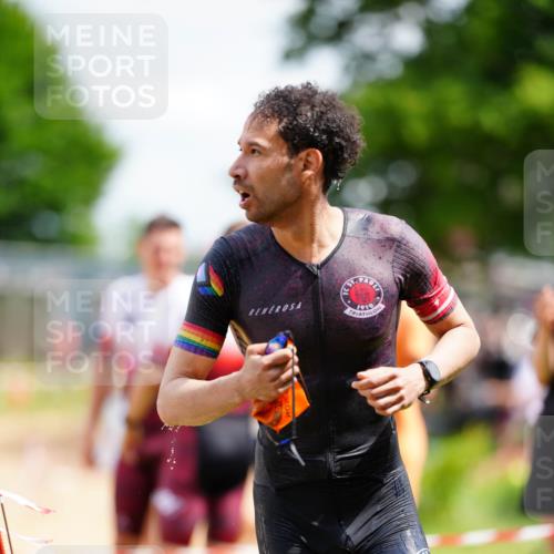 21.06.2026 - 29. Vierlanden-Triathlon LAZAROV Photography http://msf.ph/oto/9866881 21.06.2026 13:30:29 Schwimmen 1096 meine-sportfotos.de