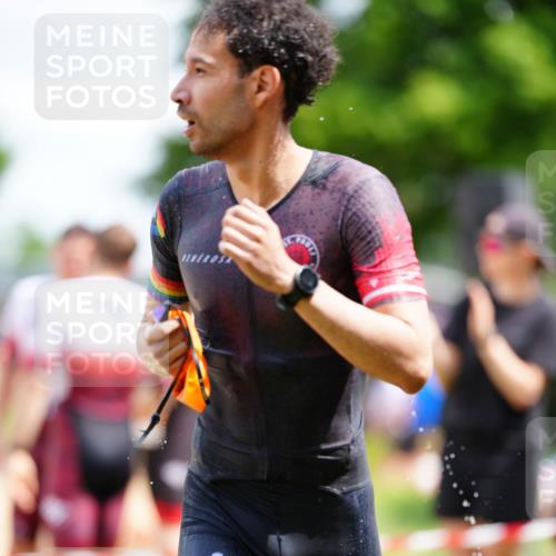 21.06.2026 - 29. Vierlanden-Triathlon LAZAROV Photography http://msf.ph/oto/9866883 21.06.2026 13:30:29 Schwimmen 1096 meine-sportfotos.de