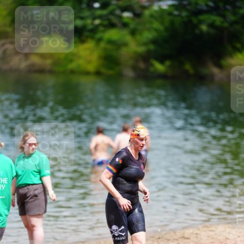 21.06.2026 - 29. Vierlanden-Triathlon LAZAROV Photography http://msf.ph/oto/9866884 21.06.2026 13:31:03 Schwimmen 1211 meine-sportfotos.de