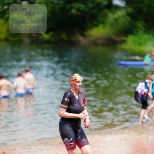 21.06.2026 - 29. Vierlanden-Triathlon LAZAROV Photography http://msf.ph/oto/9866887 21.06.2026 13:31:03 Schwimmen 1211 meine-sportfotos.de