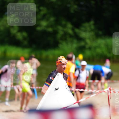 21.06.2026 - 29. Vierlanden-Triathlon LAZAROV Photography http://msf.ph/oto/9866892 21.06.2026 13:31:05 Schwimmen 1211 meine-sportfotos.de