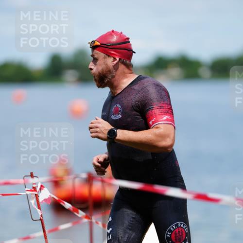 21.06.2026 - 29. Vierlanden-Triathlon LAZAROV Photography http://msf.ph/oto/9866905 21.06.2026 13:32:36 Schwimmen 1214 meine-sportfotos.de