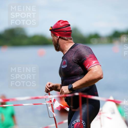 21.06.2026 - 29. Vierlanden-Triathlon LAZAROV Photography http://msf.ph/oto/9866908 21.06.2026 13:32:36 Schwimmen 1214 meine-sportfotos.de