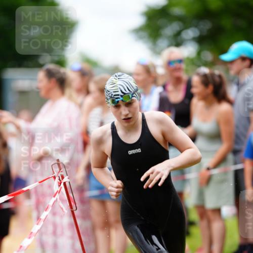 21.06.2026 - 29. Vierlanden-Triathlon LAZAROV Photography http://msf.ph/oto/9866910 21.06.2026 14:35:41 Schwimmen  meine-sportfotos.de