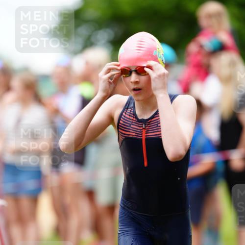 21.06.2026 - 29. Vierlanden-Triathlon LAZAROV Photography http://msf.ph/oto/9866915 21.06.2026 14:35:52 Schwimmen  meine-sportfotos.de