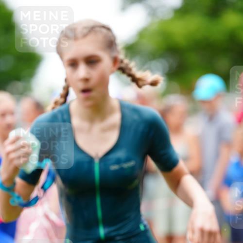 21.06.2026 - 29. Vierlanden-Triathlon LAZAROV Photography http://msf.ph/oto/9866921 21.06.2026 14:35:53 Schwimmen  meine-sportfotos.de