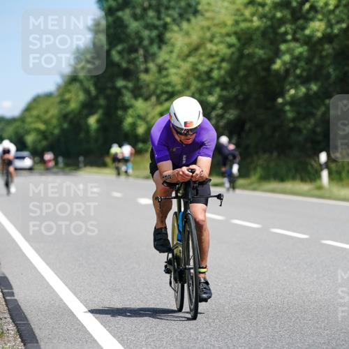 21.06.2026 - Viking Triathlon Michael Burmester http://msf.ph/oto/9866940 21.06.2026 12:14:57 Radfahren 160, 182, 297, 342, 351, 417, 492, 493 meine-sportfotos.de