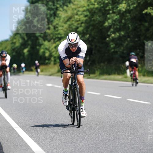 21.06.2026 - Viking Triathlon Michael Burmester http://msf.ph/oto/9866948 21.06.2026 12:15:03 Radfahren 69, 85, 160, 182, 274, 297, 297, 342, 351, 403, 492, 493, 497, 614 meine-sportfotos.de