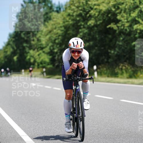 21.06.2026 - Viking Triathlon Michael Burmester http://msf.ph/oto/9866976 21.06.2026 12:15:11 Radfahren 69, 85, 88, 152, 274, 297, 297, 342, 351, 403, 430, 493, 497, 614, 614 meine-sportfotos.de