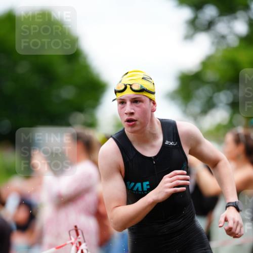 21.06.2026 - 29. Vierlanden-Triathlon LAZAROV Photography http://msf.ph/oto/9867030 21.06.2026 14:37:13 Schwimmen 1230, 1269 meine-sportfotos.de