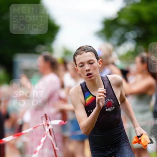 21.06.2026 - 29. Vierlanden-Triathlon LAZAROV Photography http://msf.ph/oto/9867034 21.06.2026 14:37:18 Schwimmen 1230, 1257, 1269, 1276 meine-sportfotos.de