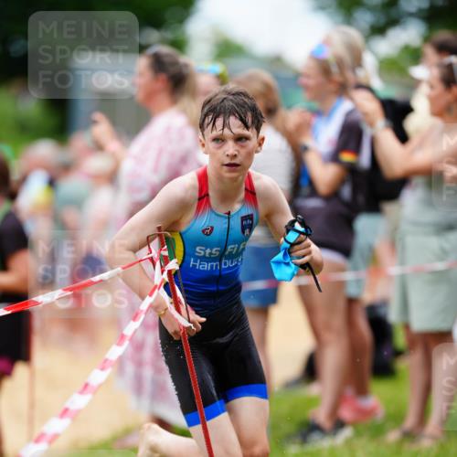 21.06.2026 - 29. Vierlanden-Triathlon LAZAROV Photography http://msf.ph/oto/9867040 21.06.2026 14:37:26 Schwimmen 1255, 1257, 1276 meine-sportfotos.de