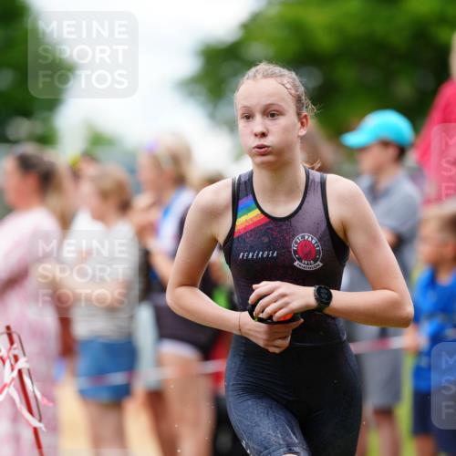 21.06.2026 - 29. Vierlanden-Triathlon LAZAROV Photography http://msf.ph/oto/9867059 21.06.2026 14:37:44 Schwimmen 1236, 1253, 1268 meine-sportfotos.de