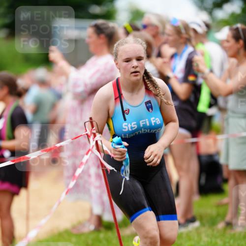 21.06.2026 - 29. Vierlanden-Triathlon LAZAROV Photography http://msf.ph/oto/9867085 21.06.2026 14:38:12 Schwimmen 1229, 1237, 1264 meine-sportfotos.de