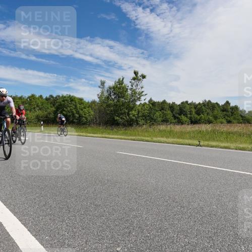 21.06.2026 - Viking Triathlon Michael Burmester http://msf.ph/oto/9867133 21.06.2026 11:36:57 Radfahren 134, 158, 177, 225, 330, 577, 667 meine-sportfotos.de