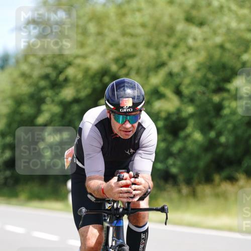 21.06.2026 - Viking Triathlon Michael Burmester http://msf.ph/oto/9867166 21.06.2026 12:16:11 Radfahren 22, 153, 178, 184, 195, 248, 264, 309, 333, 347, 377, 405, 405, 511, 521, 538, 590, 603, 651 meine-sportfotos.de