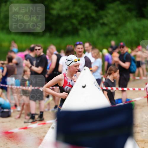 21.06.2026 - 29. Vierlanden-Triathlon LAZAROV Photography http://msf.ph/oto/9867171 21.06.2026 14:40:19 Schwimmen 1291 meine-sportfotos.de