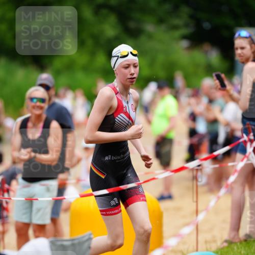21.06.2026 - 29. Vierlanden-Triathlon LAZAROV Photography http://msf.ph/oto/9867179 21.06.2026 14:40:20 Schwimmen 1291 meine-sportfotos.de