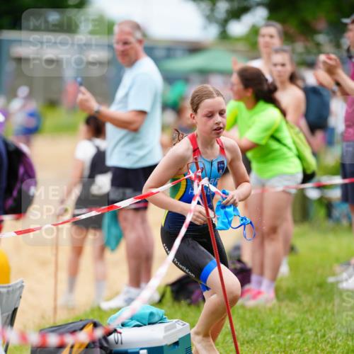 21.06.2026 - 29. Vierlanden-Triathlon LAZAROV Photography http://msf.ph/oto/9867201 21.06.2026 14:48:36 Schwimmen  meine-sportfotos.de