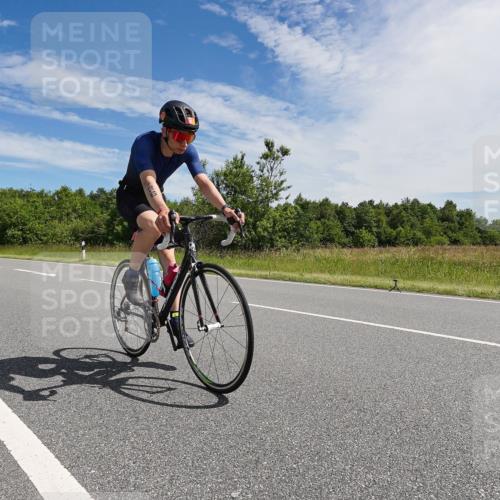 21.06.2026 - Viking Triathlon Michael Burmester http://msf.ph/oto/9867216 21.06.2026 11:37:35 Radfahren 36, 271, 312, 321, 323, 369, 604, 620, 630 meine-sportfotos.de