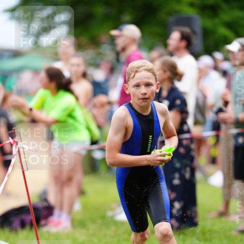21.06.2026 - 29. Vierlanden-Triathlon LAZAROV Photography http://msf.ph/oto/9867218 21.06.2026 14:48:43 Schwimmen  meine-sportfotos.de