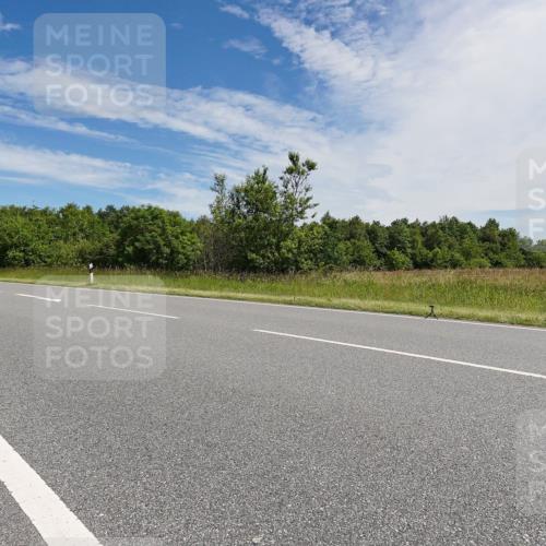 21.06.2026 - Viking Triathlon Michael Burmester http://msf.ph/oto/9867221 21.06.2026 11:37:39 Radfahren 13, 36, 271, 321, 323, 369, 404, 543, 604, 620, 630 meine-sportfotos.de