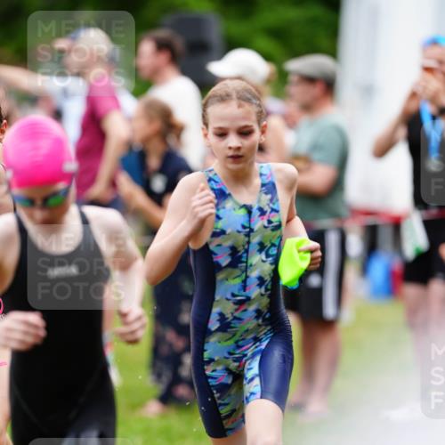 21.06.2026 - 29. Vierlanden-Triathlon LAZAROV Photography http://msf.ph/oto/9867224 21.06.2026 14:48:50 Schwimmen  meine-sportfotos.de