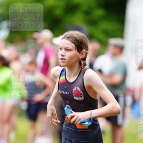 21.06.2026 - 29. Vierlanden-Triathlon LAZAROV Photography http://msf.ph/oto/9867239 21.06.2026 14:48:57 Schwimmen  meine-sportfotos.de