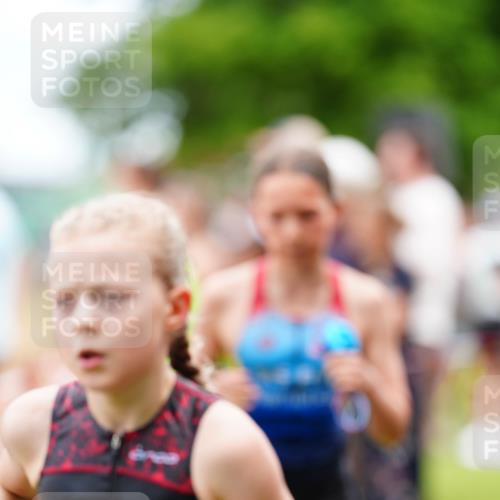 21.06.2026 - 29. Vierlanden-Triathlon LAZAROV Photography http://msf.ph/oto/9867243 21.06.2026 14:48:59 Schwimmen  meine-sportfotos.de