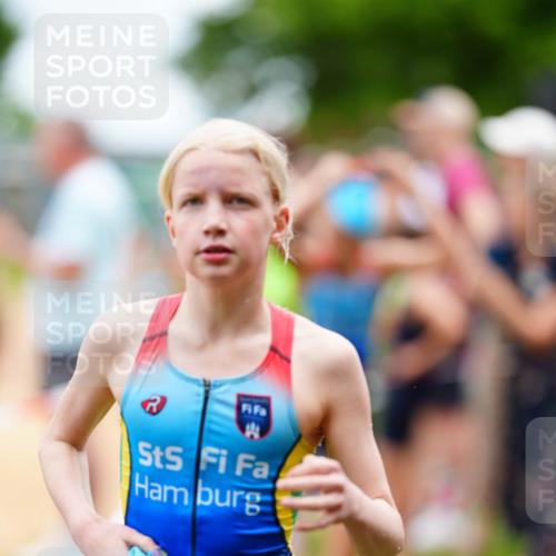 21.06.2026 - 29. Vierlanden-Triathlon LAZAROV Photography http://msf.ph/oto/9867245 21.06.2026 14:49:02 Schwimmen  meine-sportfotos.de