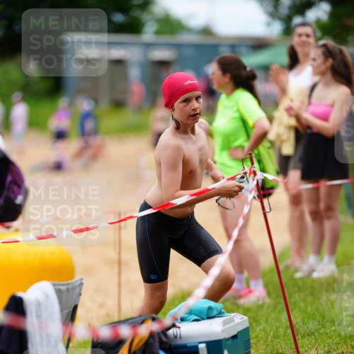 21.06.2026 - 29. Vierlanden-Triathlon LAZAROV Photography http://msf.ph/oto/9867278 21.06.2026 14:49:38 Schwimmen  meine-sportfotos.de