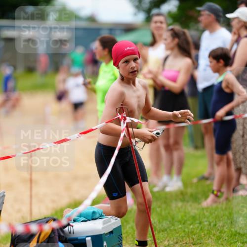 21.06.2026 - 29. Vierlanden-Triathlon LAZAROV Photography http://msf.ph/oto/9867281 21.06.2026 14:49:38 Schwimmen  meine-sportfotos.de