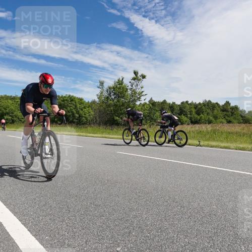 21.06.2026 - Viking Triathlon Michael Burmester http://msf.ph/oto/9867292 21.06.2026 11:38:28 Radfahren 1, 4, 17, 43, 82, 208, 230, 285, 328, 469, 494, 635, 644, 654 meine-sportfotos.de