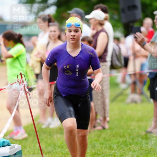 21.06.2026 - 29. Vierlanden-Triathlon LAZAROV Photography http://msf.ph/oto/9867293 21.06.2026 14:49:45 Schwimmen  meine-sportfotos.de