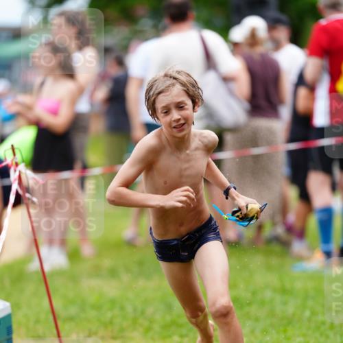 21.06.2026 - 29. Vierlanden-Triathlon LAZAROV Photography http://msf.ph/oto/9867332 21.06.2026 14:50:32 Schwimmen  meine-sportfotos.de