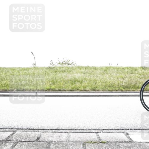21.06.2026 - 29. Vierlanden-Triathlon H.Heesch http://msf.ph/oto/9867359 21.06.2026 10:32:36 Radfahren 12, 54, 93, 217, 239, 287, 299, 302, 324 meine-sportfotos.de