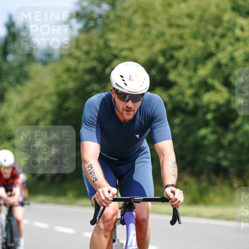 21.06.2026 - Viking Triathlon Michael Burmester http://msf.ph/oto/9867366 21.06.2026 12:17:58 Radfahren 200, 253, 285, 354, 354, 363, 404, 439, 440, 458, 461, 520, 539, 568, 576, 604, 636 meine-sportfotos.de