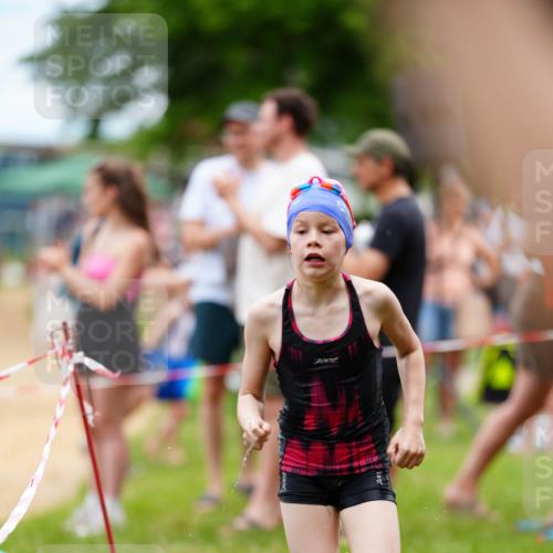 21.06.2026 - 29. Vierlanden-Triathlon LAZAROV Photography http://msf.ph/oto/9867372 21.06.2026 14:51:01 Schwimmen 1309 meine-sportfotos.de