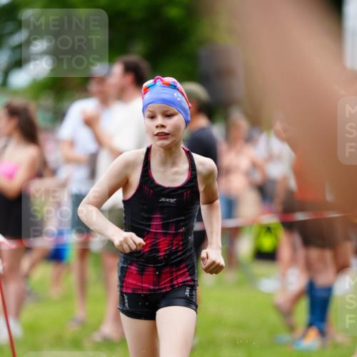21.06.2026 - 29. Vierlanden-Triathlon LAZAROV Photography http://msf.ph/oto/9867376 21.06.2026 14:51:01 Schwimmen 1309 meine-sportfotos.de
