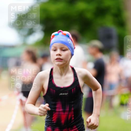 21.06.2026 - 29. Vierlanden-Triathlon LAZAROV Photography http://msf.ph/oto/9867379 21.06.2026 14:51:02 Schwimmen 1309 meine-sportfotos.de