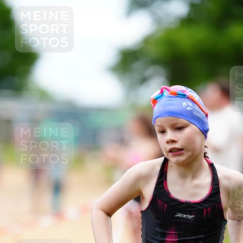 21.06.2026 - 29. Vierlanden-Triathlon LAZAROV Photography http://msf.ph/oto/9867381 21.06.2026 14:51:02 Schwimmen 1309 meine-sportfotos.de